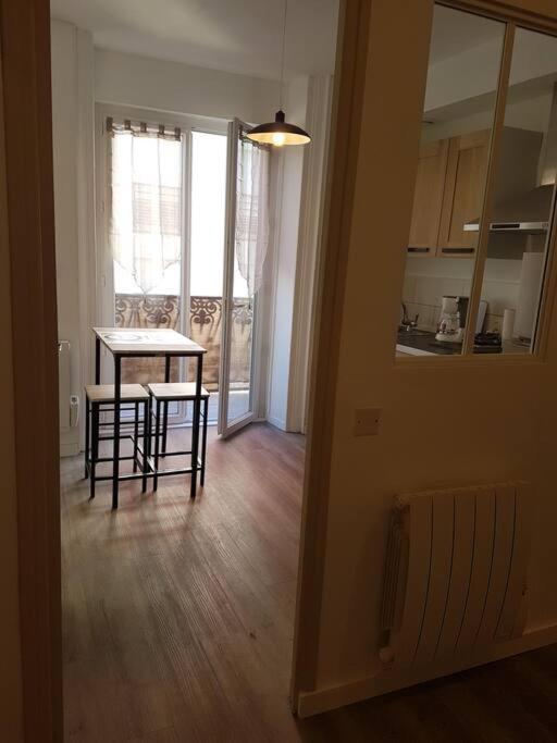 Agreable Appartement Lumineux Au Centre-Ville Oyonnax Εξωτερικό φωτογραφία