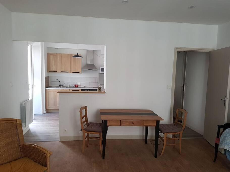 Agreable Appartement Lumineux Au Centre-Ville Oyonnax Εξωτερικό φωτογραφία